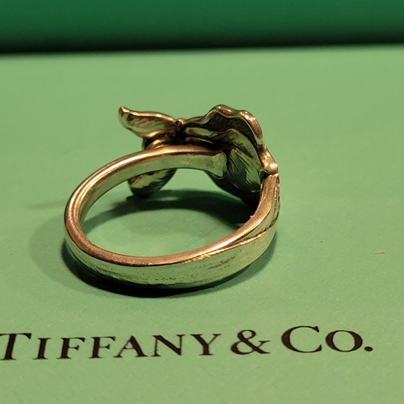 1885 Tiffany and Company IRIS Spoon Ring 57 - Picture 5 of 15